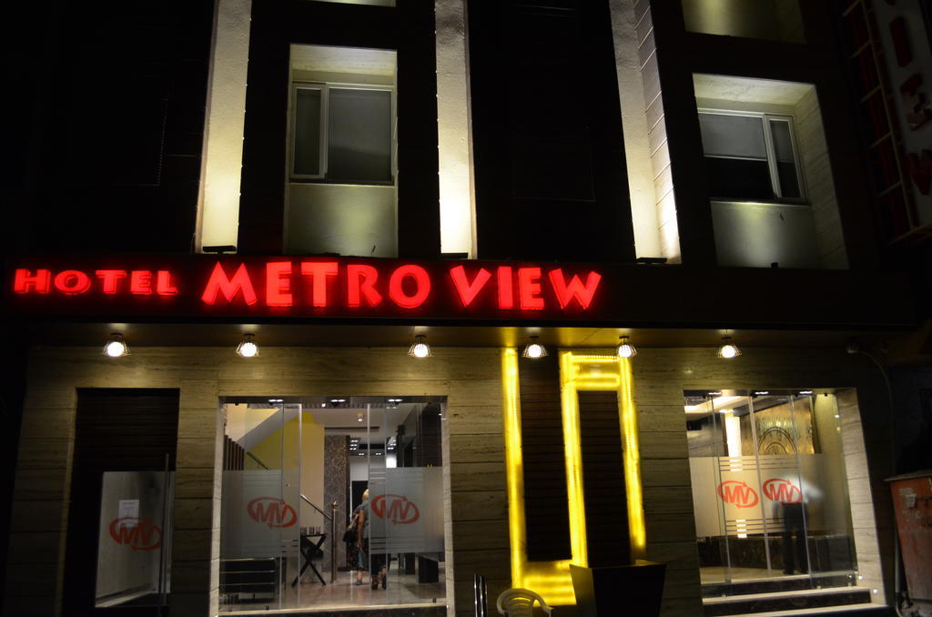 Hotel Metro View Delhi  Exteriör bild